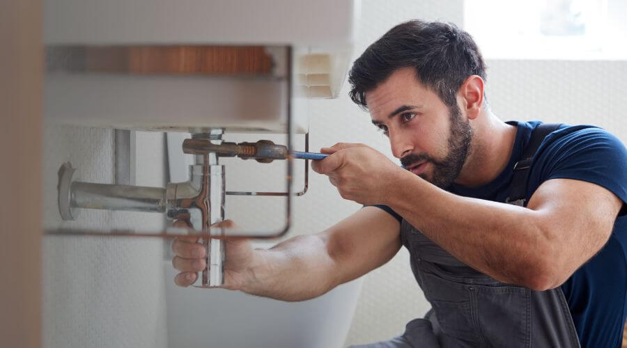 Professional water heater installation services in Machipongo, VA